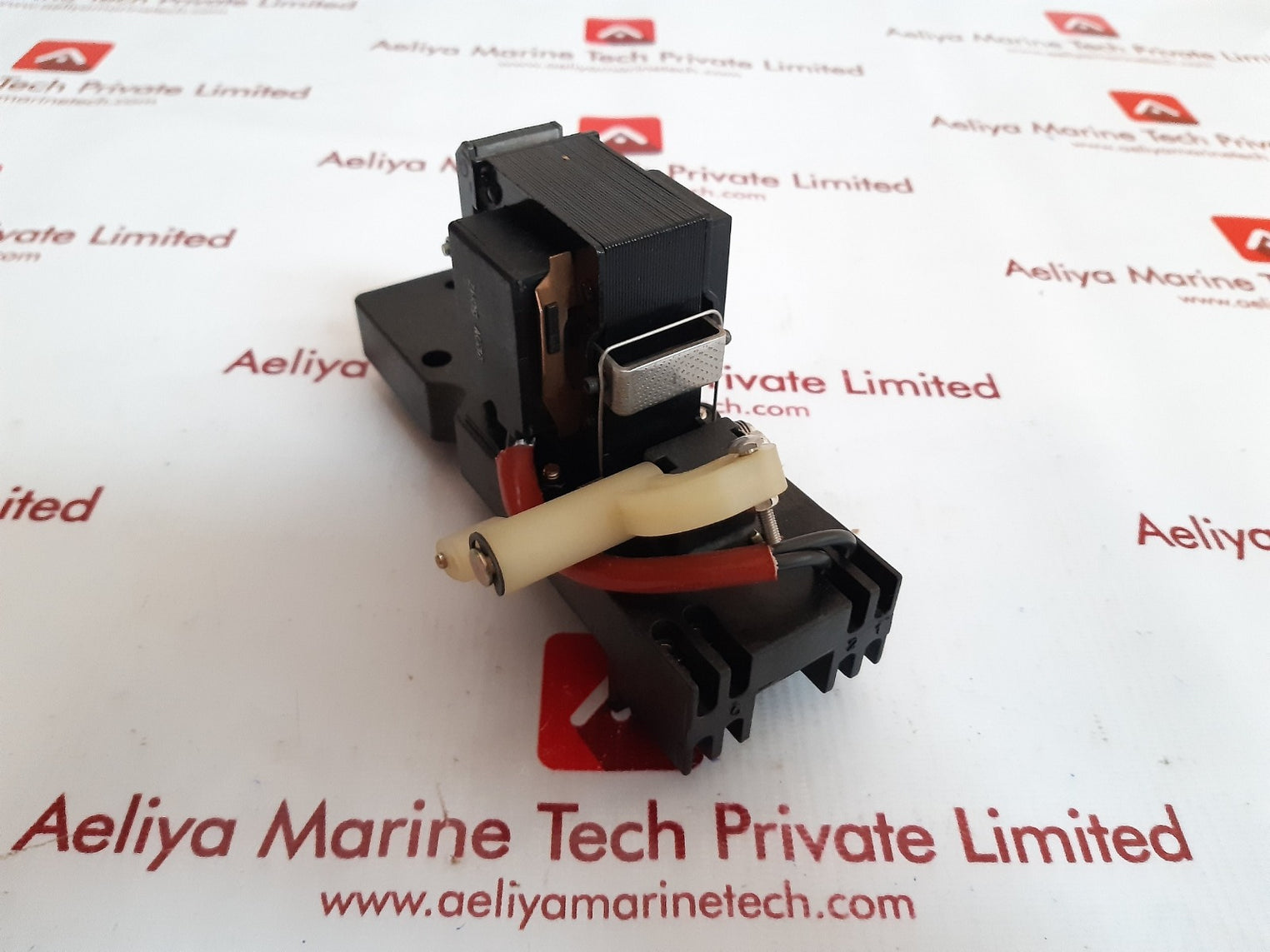 Abb sace uxab 269330 r 948 