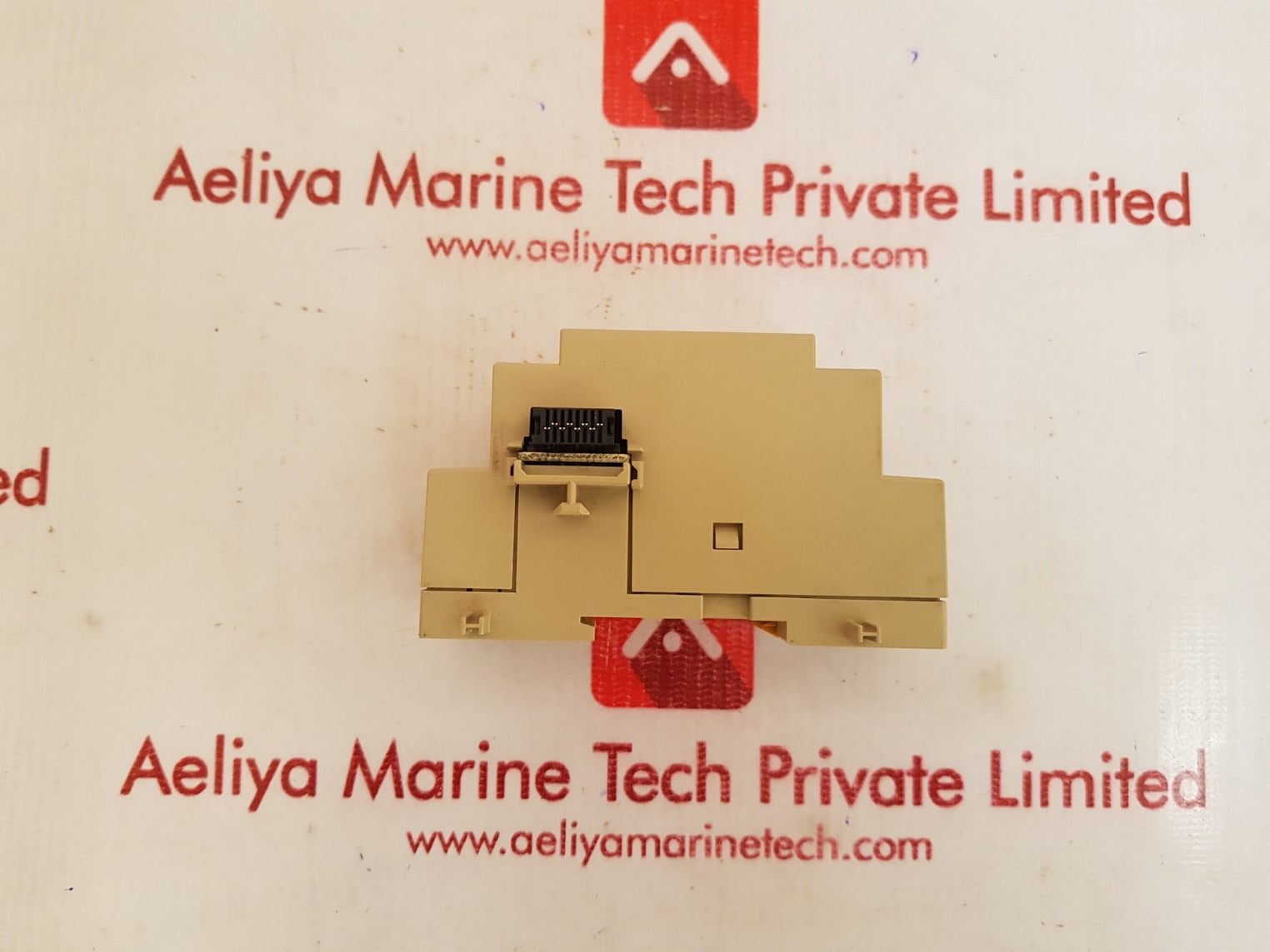 Omron zen-8e1dr plc input/output unit