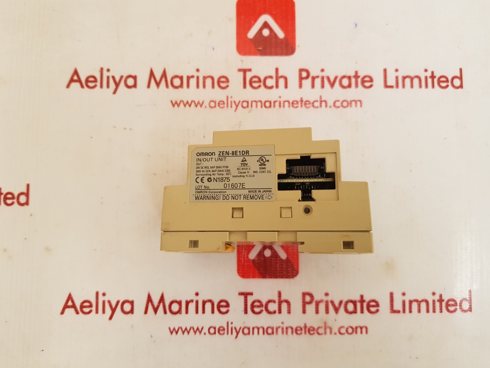 Omron zen-8e1dr plc input/output unit