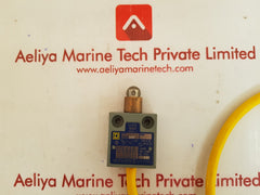 Square d 9007 xa7303d enclosed reed switch