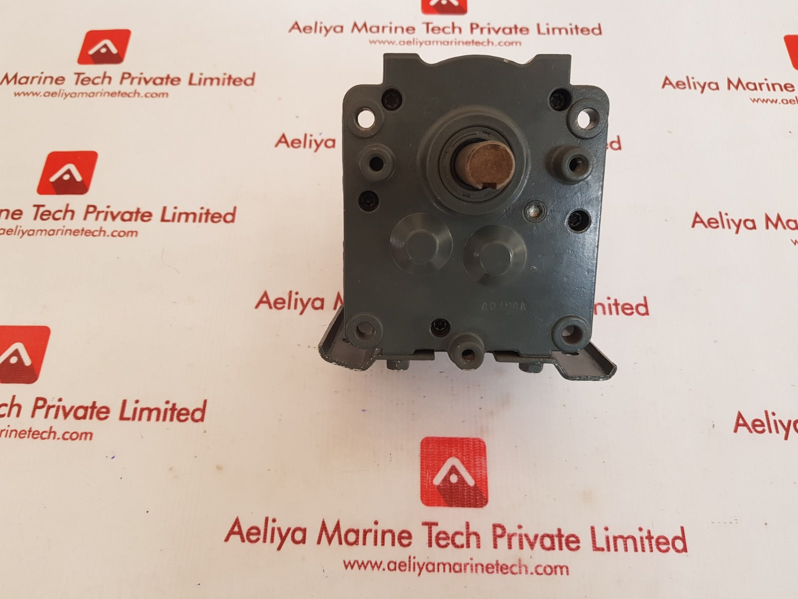 Dayton 2z819a gear reducer 118:1 parallel shaft