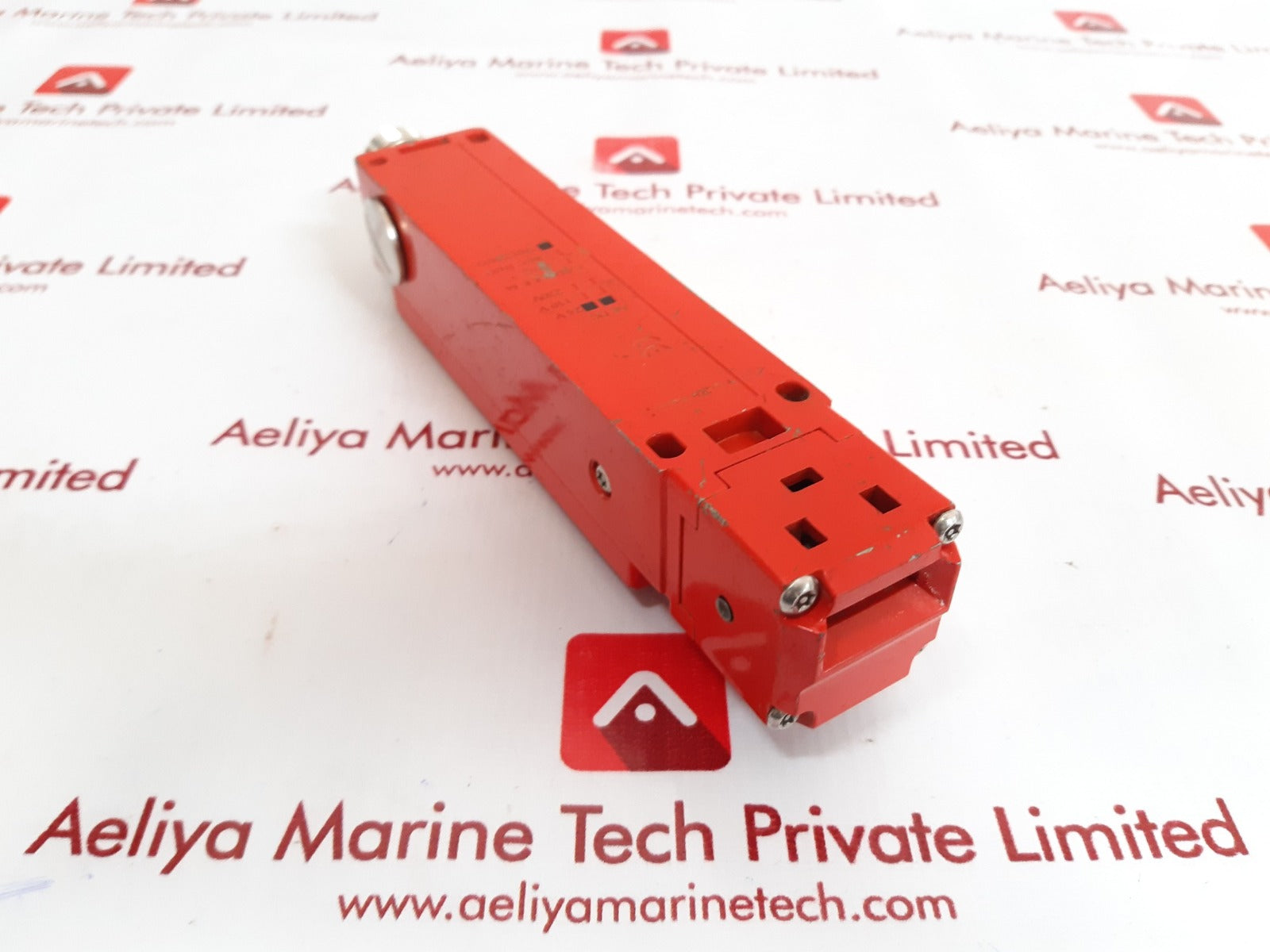 Allen-bradley guard master 440g-mt47048 safety interlock switch