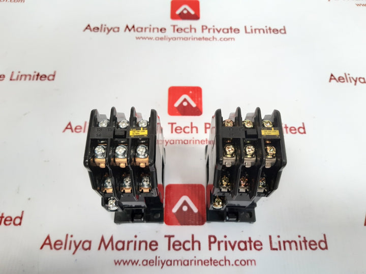 Fuji src50-2u/x (3a3b) auxiliary relay coil voltage 200/200-220v 50/60hz