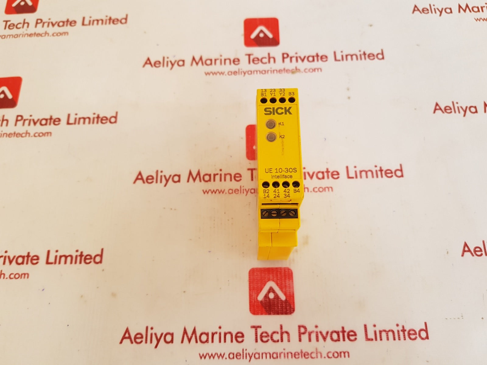 Sick  ue 10-3os2d0 intelliface safety relay