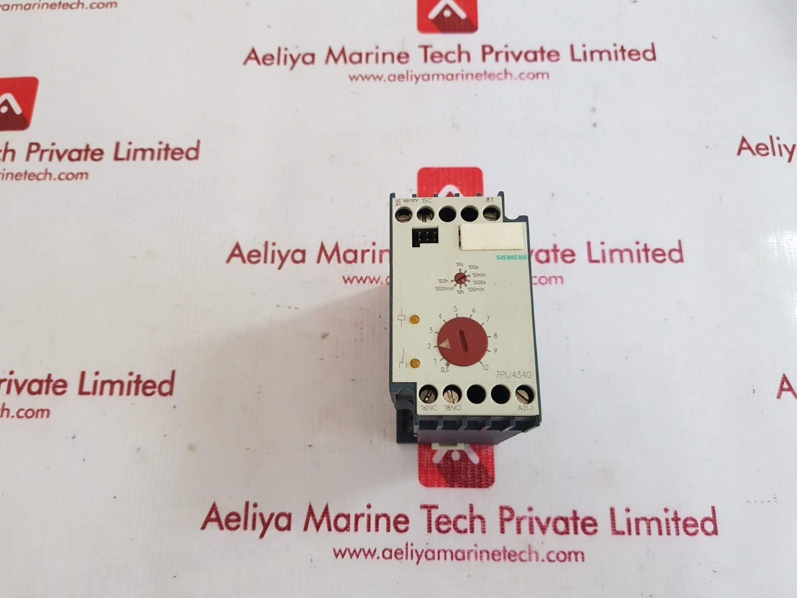 Siemens 7pu4340-2aj30  timing relay