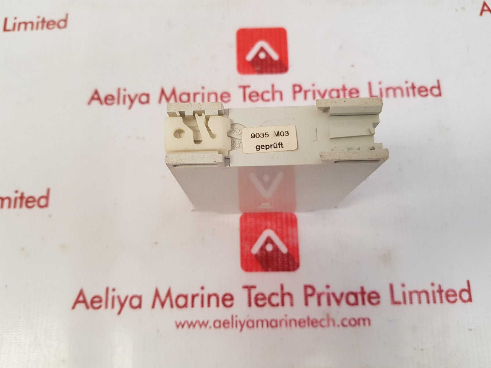 E.dold mk 9906.82/024 relay 220-240v 50/60hz