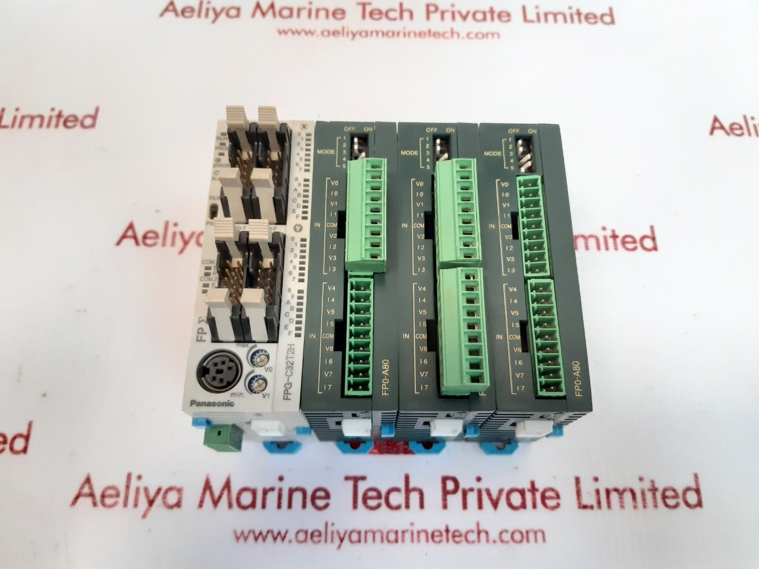 Panasonic fpg-c32t2h control unit with fp0-a80 converter 