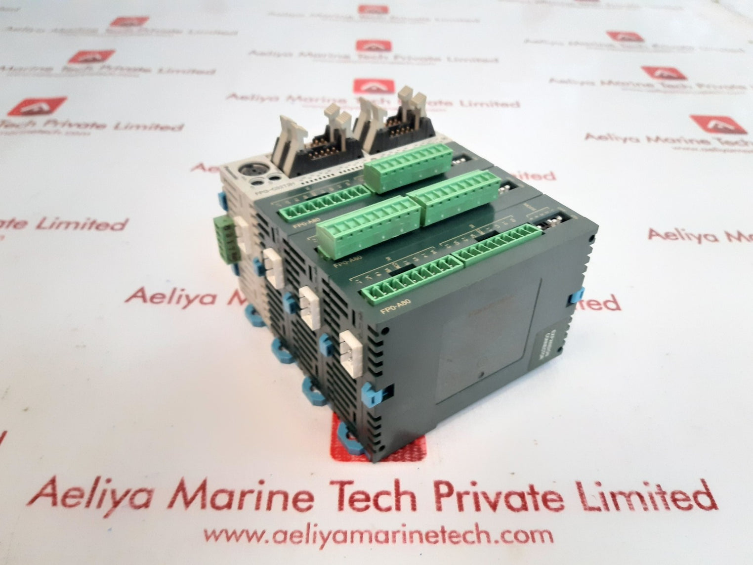 Panasonic fpg-c32t2h control unit with fp0-a80 converter 