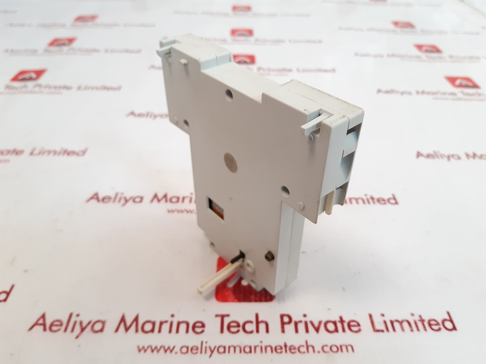 Klockner moeller u-pkz 2 under voltage trip module 