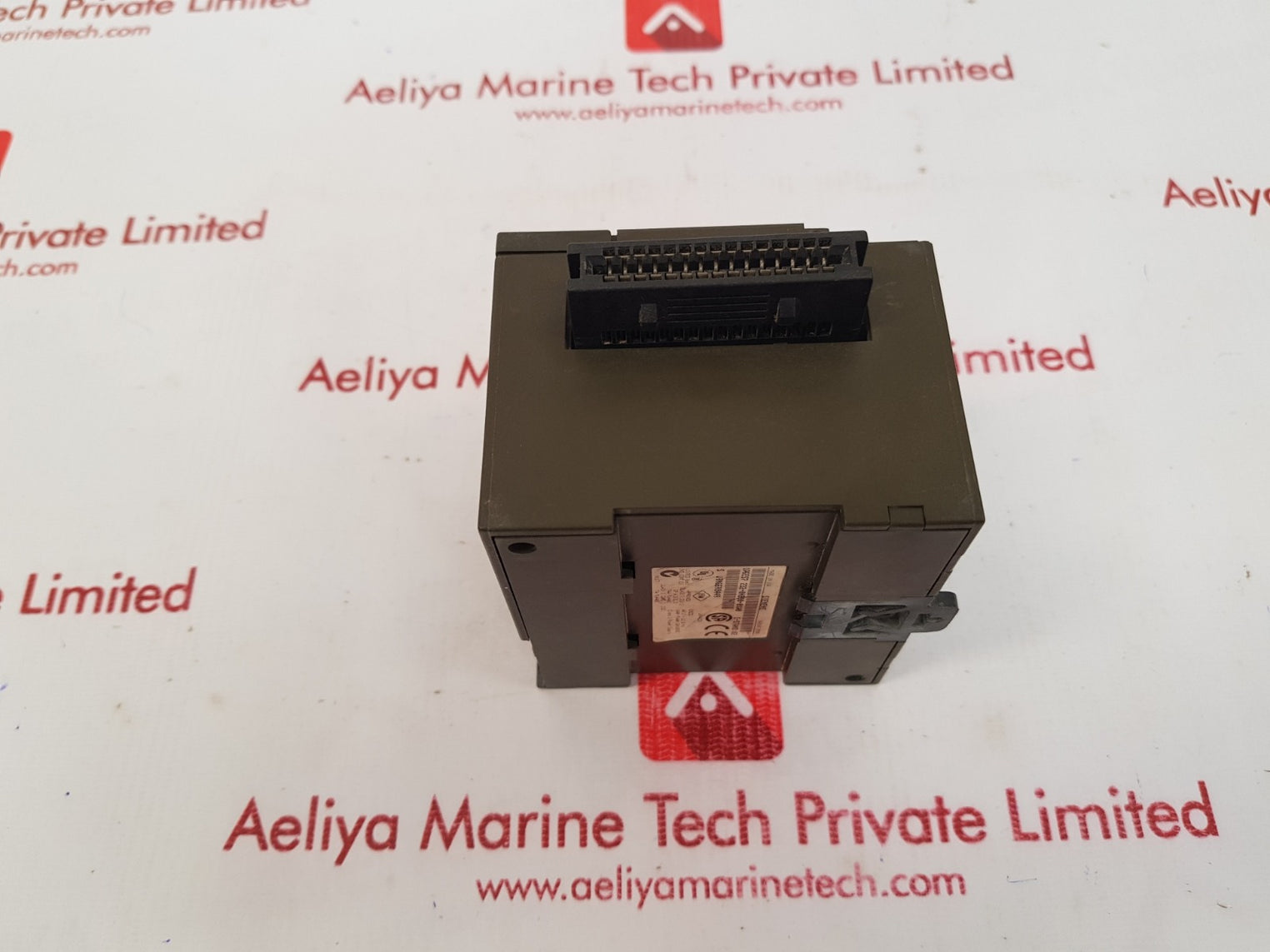 Siemens 6es7 232-0hb00-0xa0 em232 analog output module 