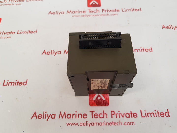 Siemens 6es7 232-0hb00-0xa0 em232 analog output module 
