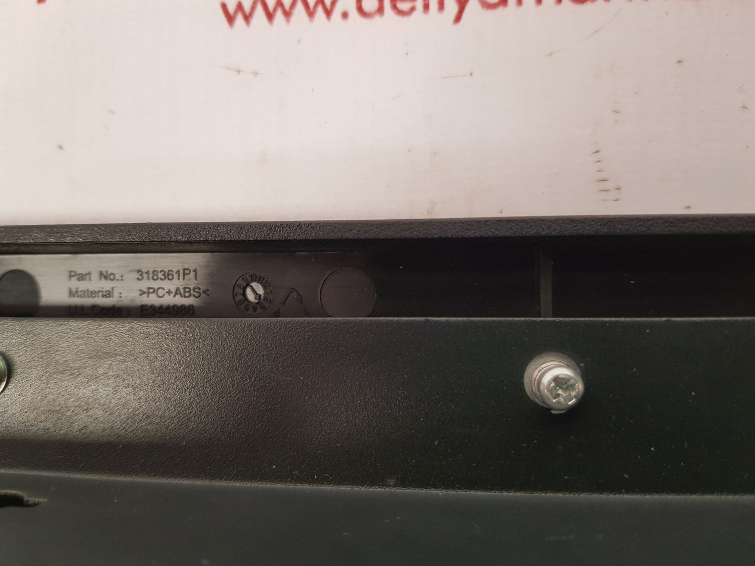 318361p1 display panel