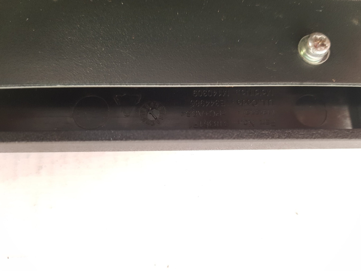 318361p1 display panel