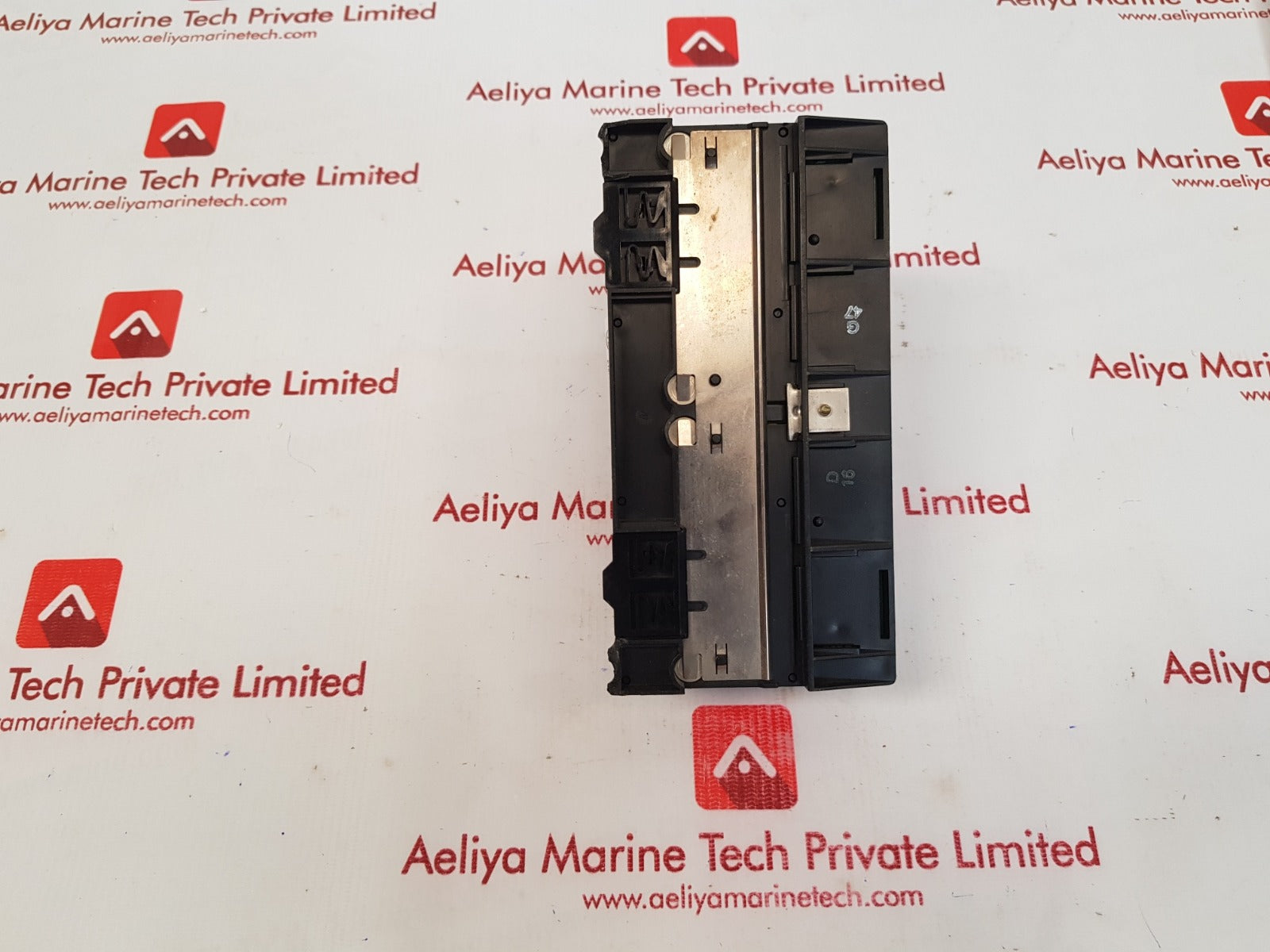 Ge fanuc Ic670chs001e input module with 44a735965-002r01 base module