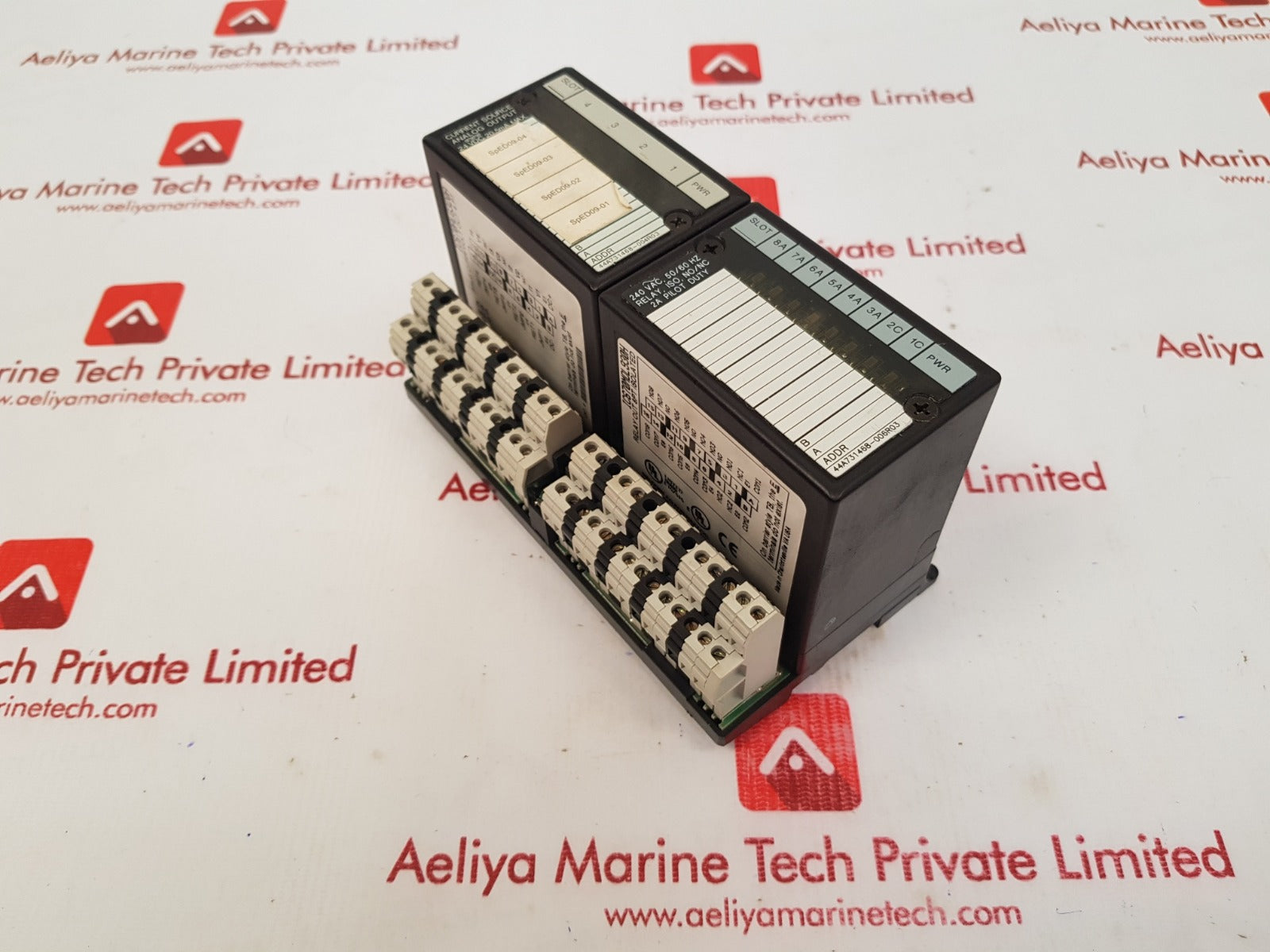 Ge fanuc Ic670alg320a/ic670mdl930h input module with ic670chs002e i/o base 