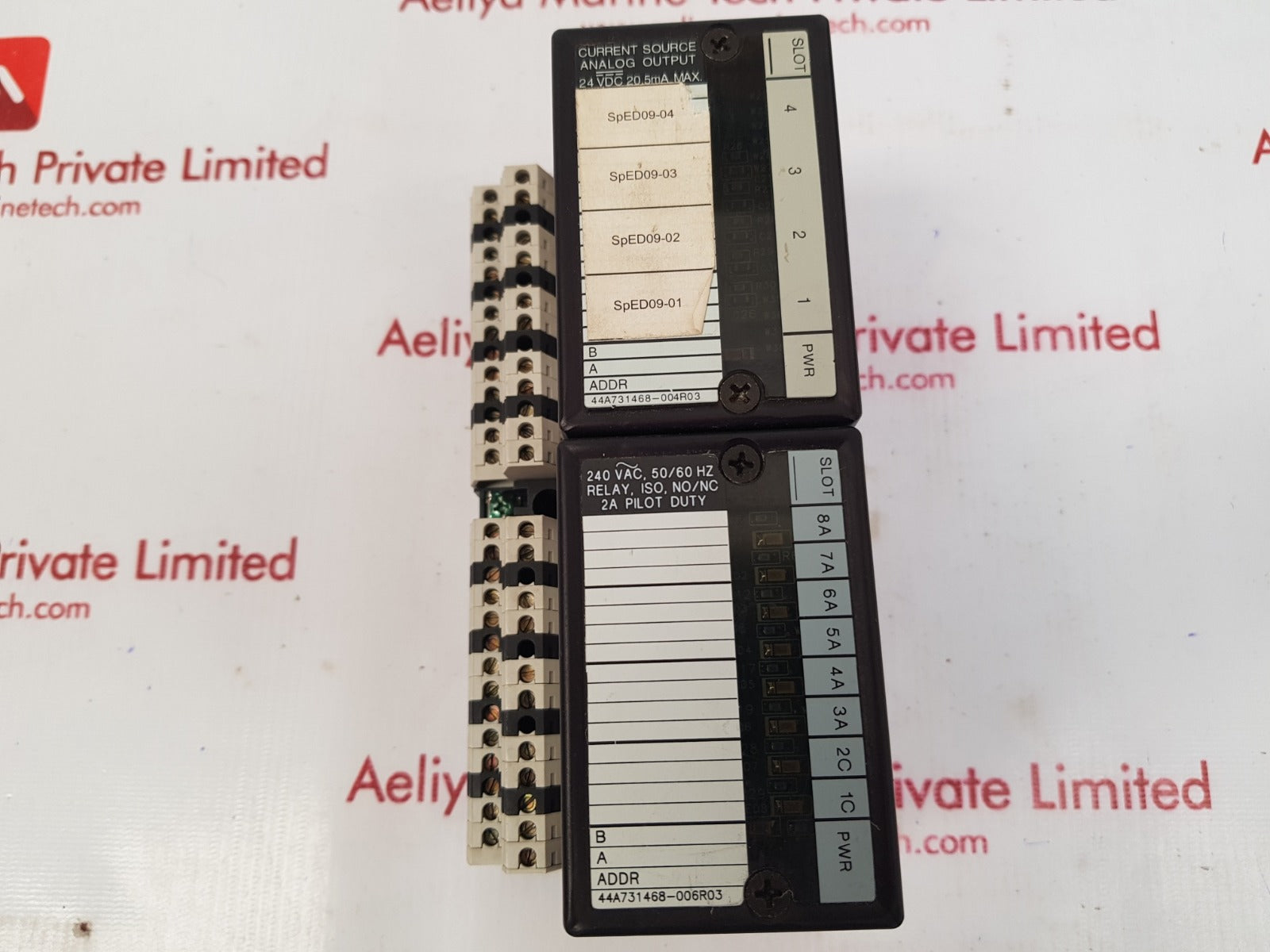 Ge fanuc Ic670alg320a/ic670mdl930h input module with ic670chs002e i/o base 