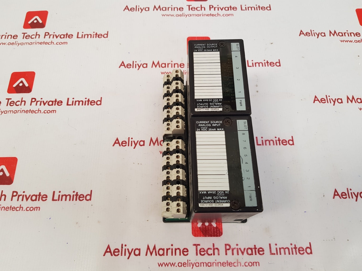 Ge fanuc Ic670alg320j/ic670alg230h output module with ic670chs002e base