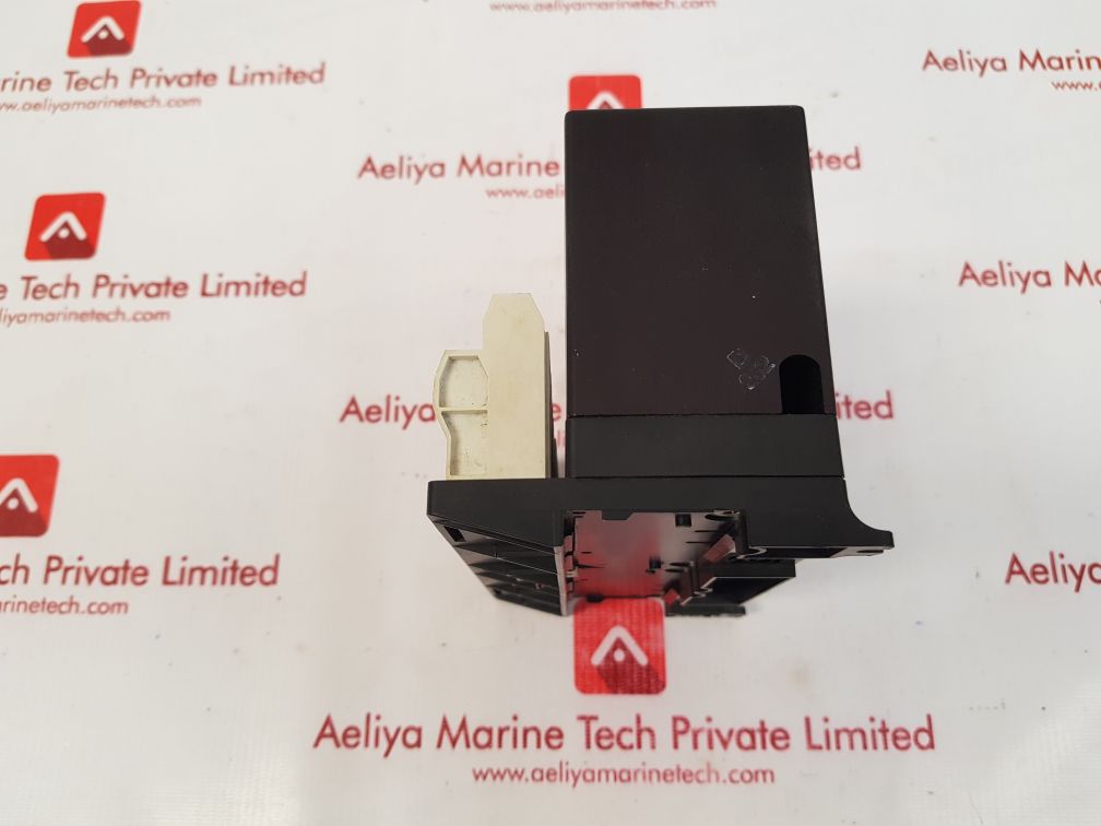 Ge fanuc ic670alg240-jc input module with ic670chs002e
