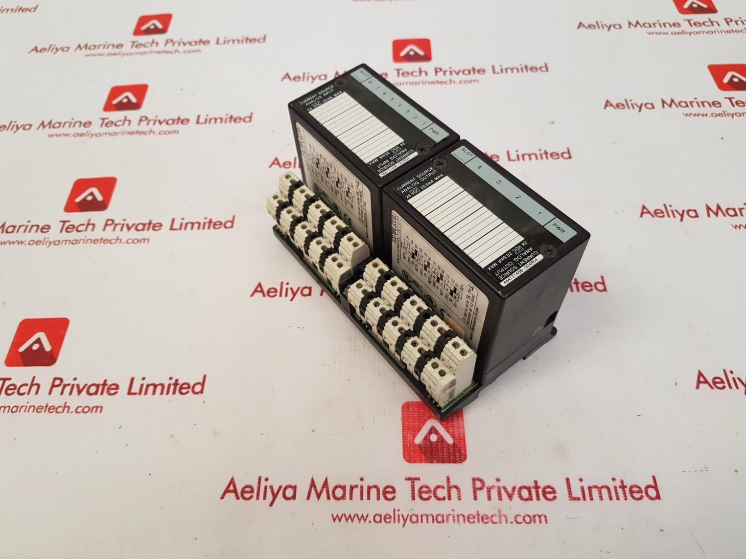 Ge fanuc Ic670alg230j/ic670alg320j input module with ic670chs002e i/o base 