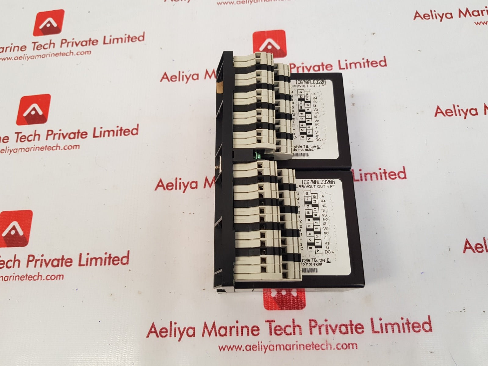 Ge ic670alg320a analog output module with ic670chs002e i/o base