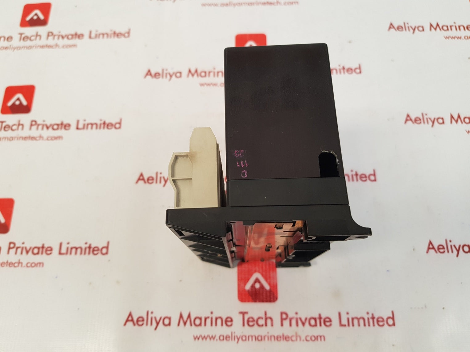 Ge fanuc ic670alg230a analog input module with ic670chs002e i/o base