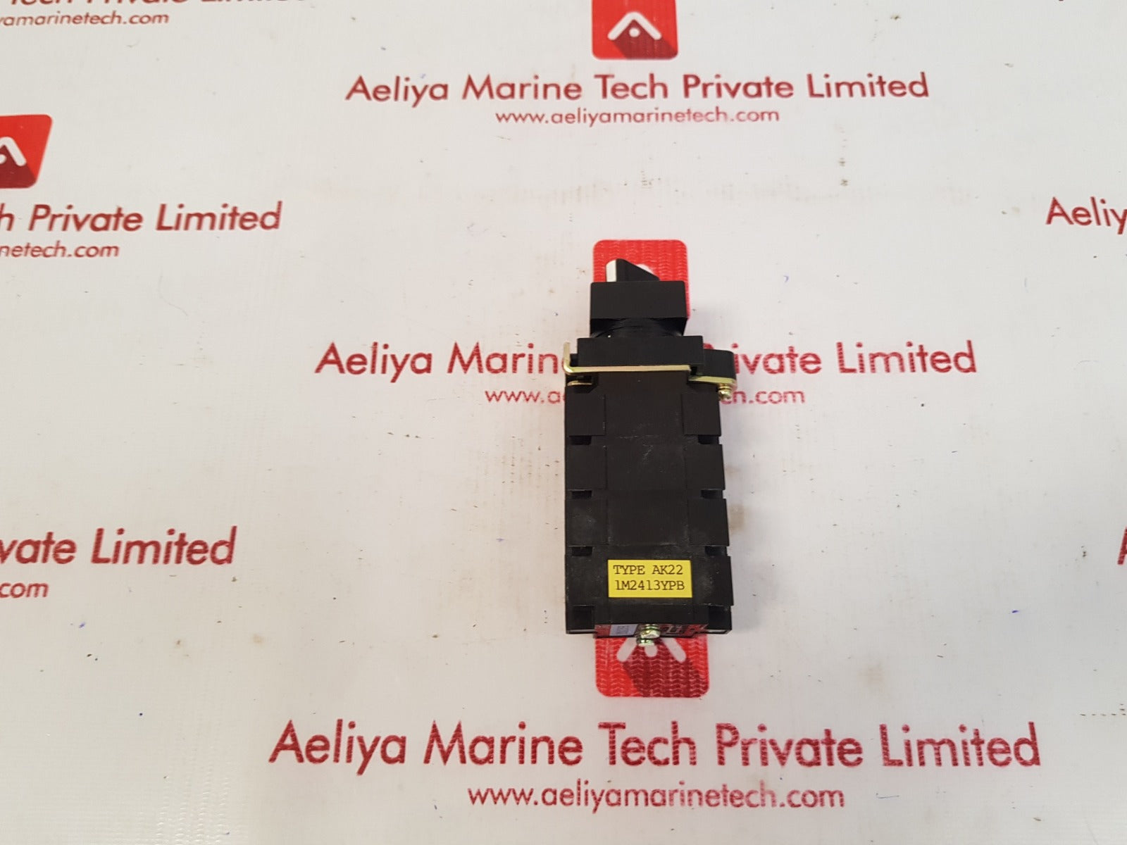 Fuji electric ak22-1 1m2413ypb cam switch 600v 10a