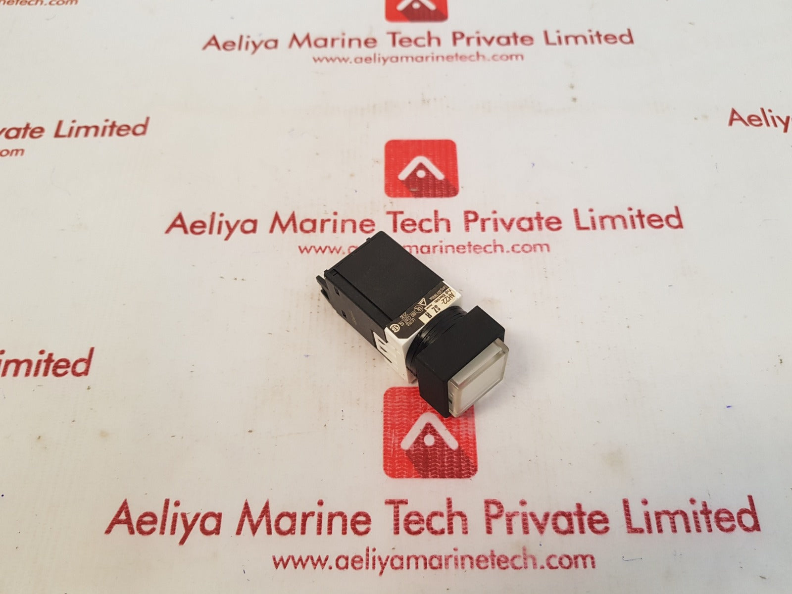 Fuji ah22-sz h command switch pushbutton ahx511-h 