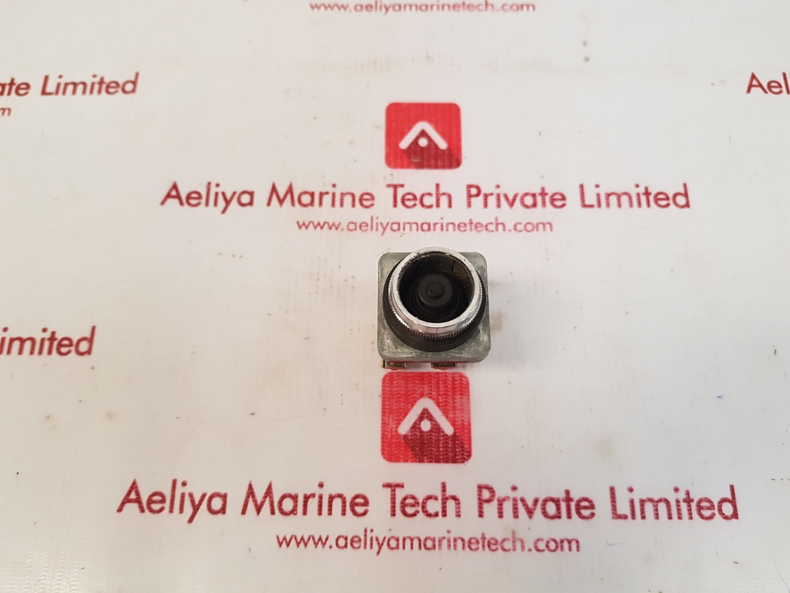 Maruyasu dengyo cp-1b pushbutton switch