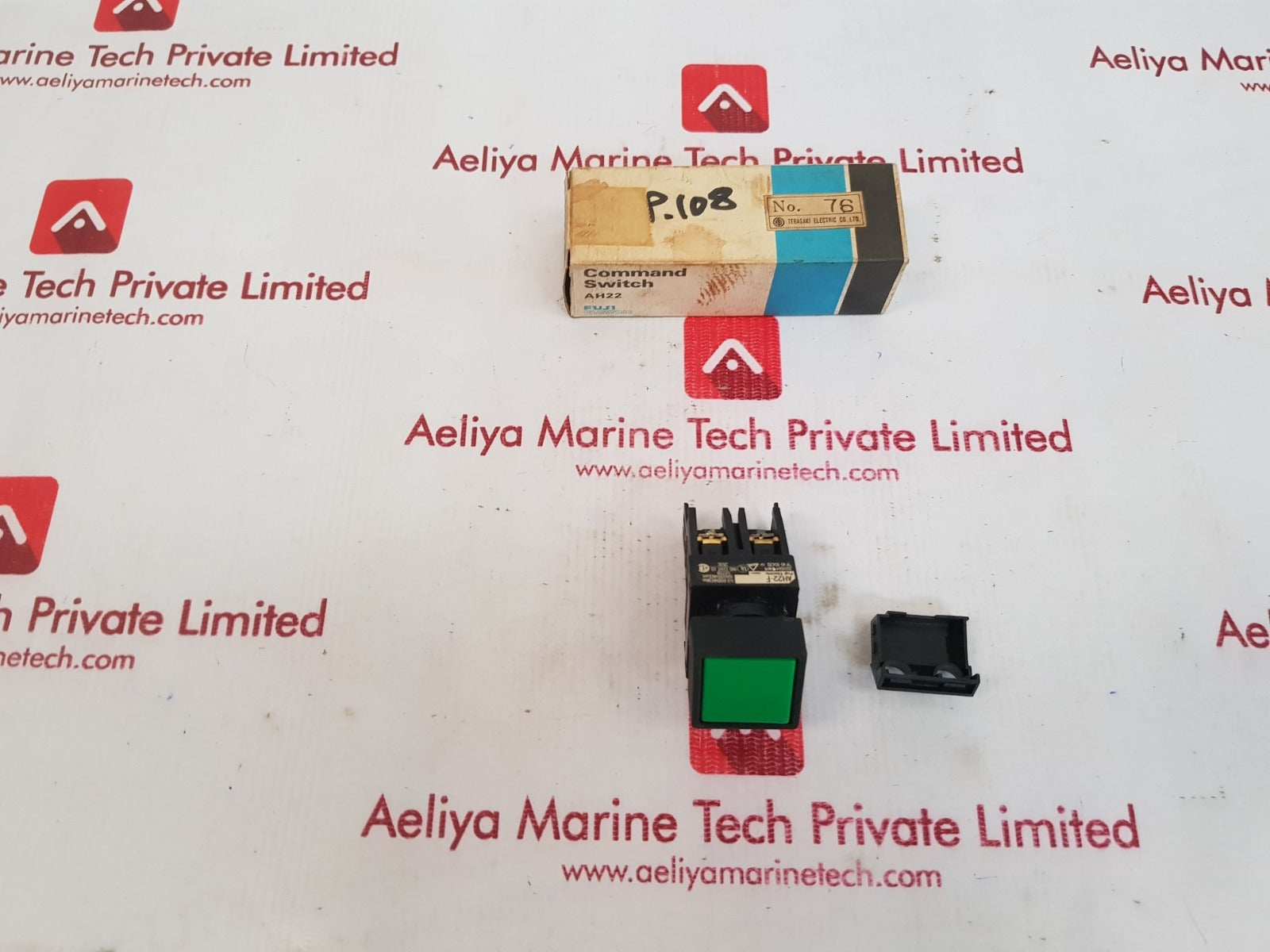 Fuji ah22-f green push button command switch