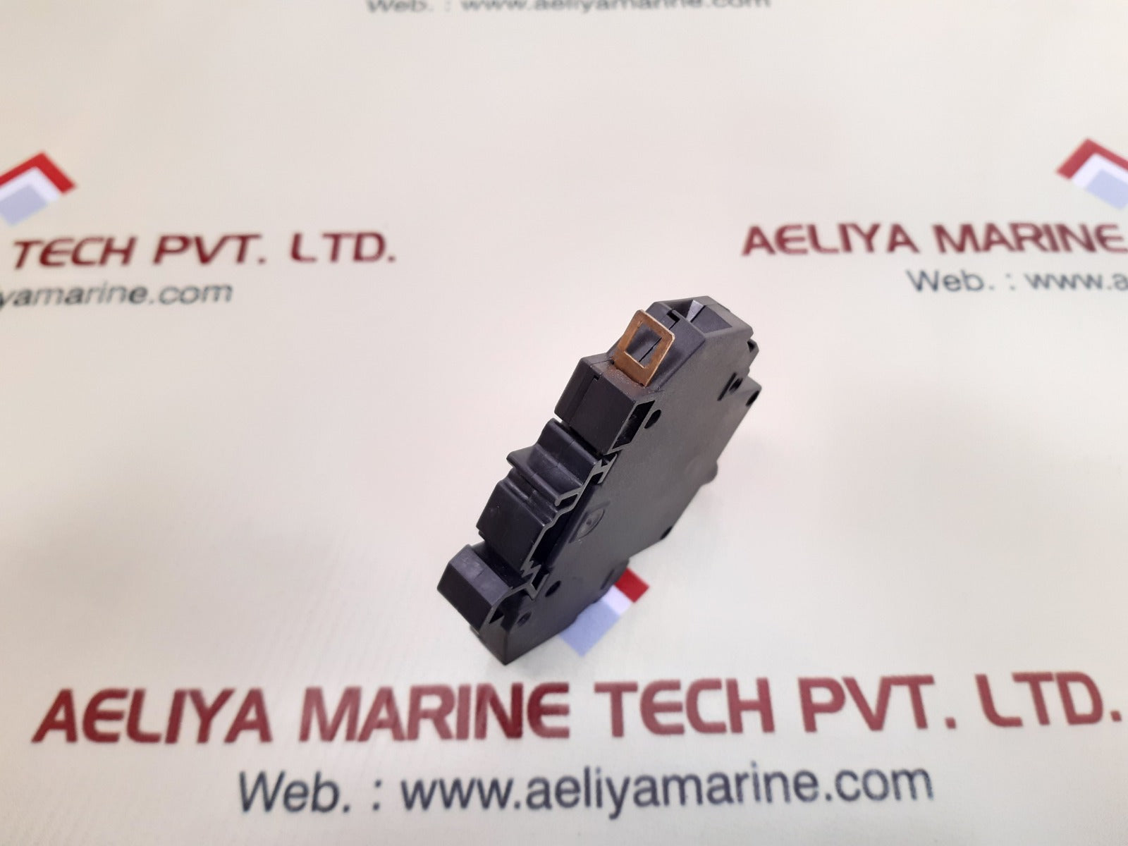 Square D 9080 gcb40 circuit breaker 