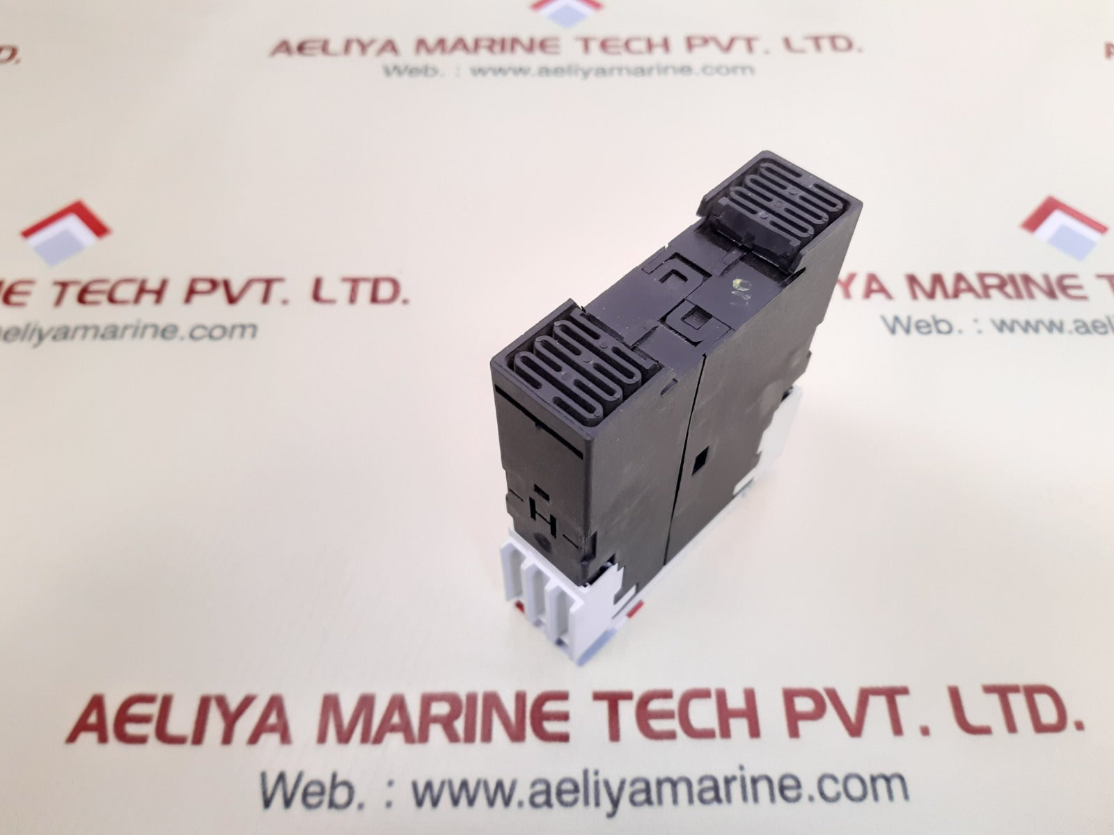 Siemens simirel 3rp1513-1ap30 time relay 