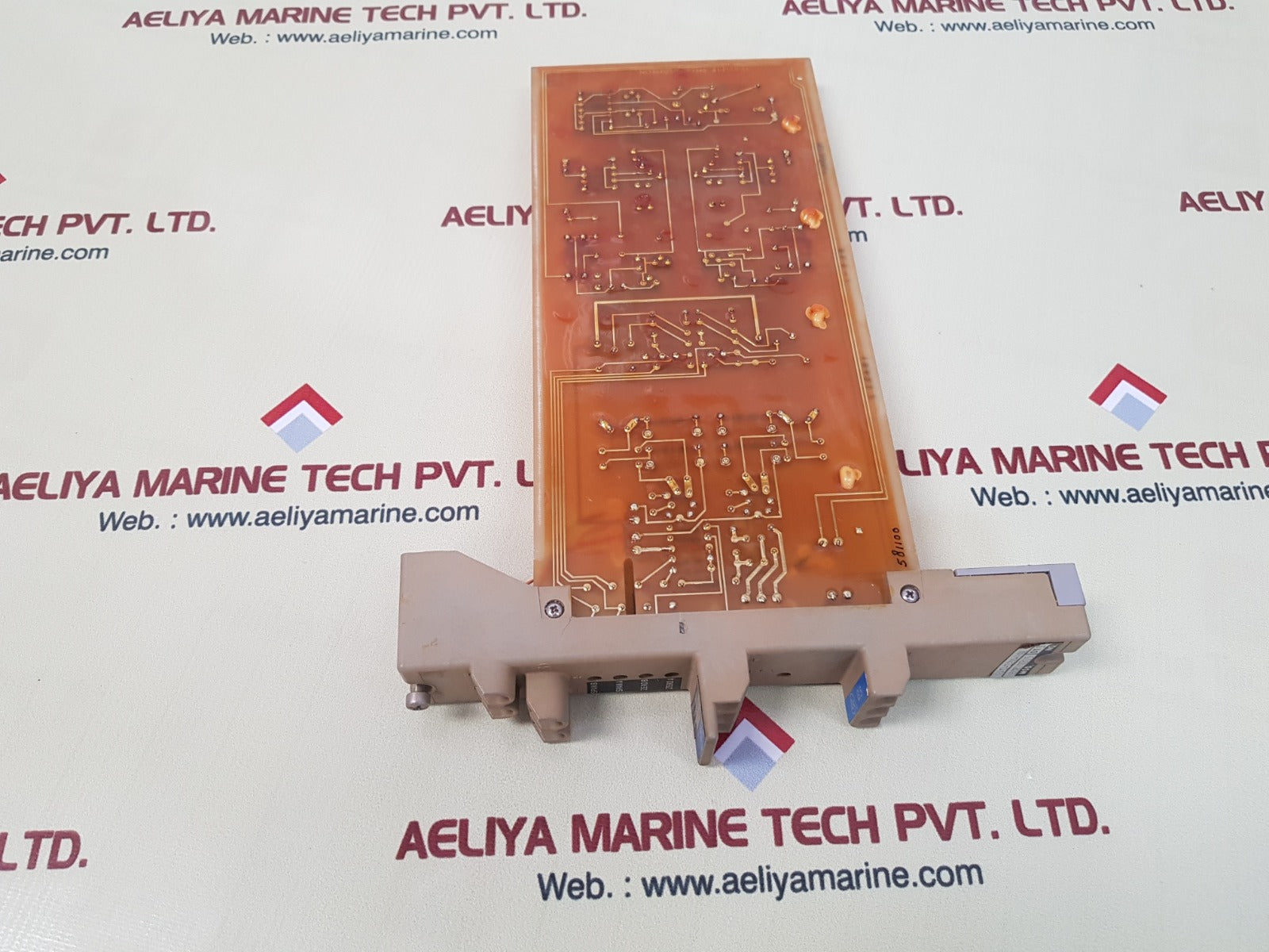 Foxboro 2ax+dp10-pga power distribution module v-905779 b 