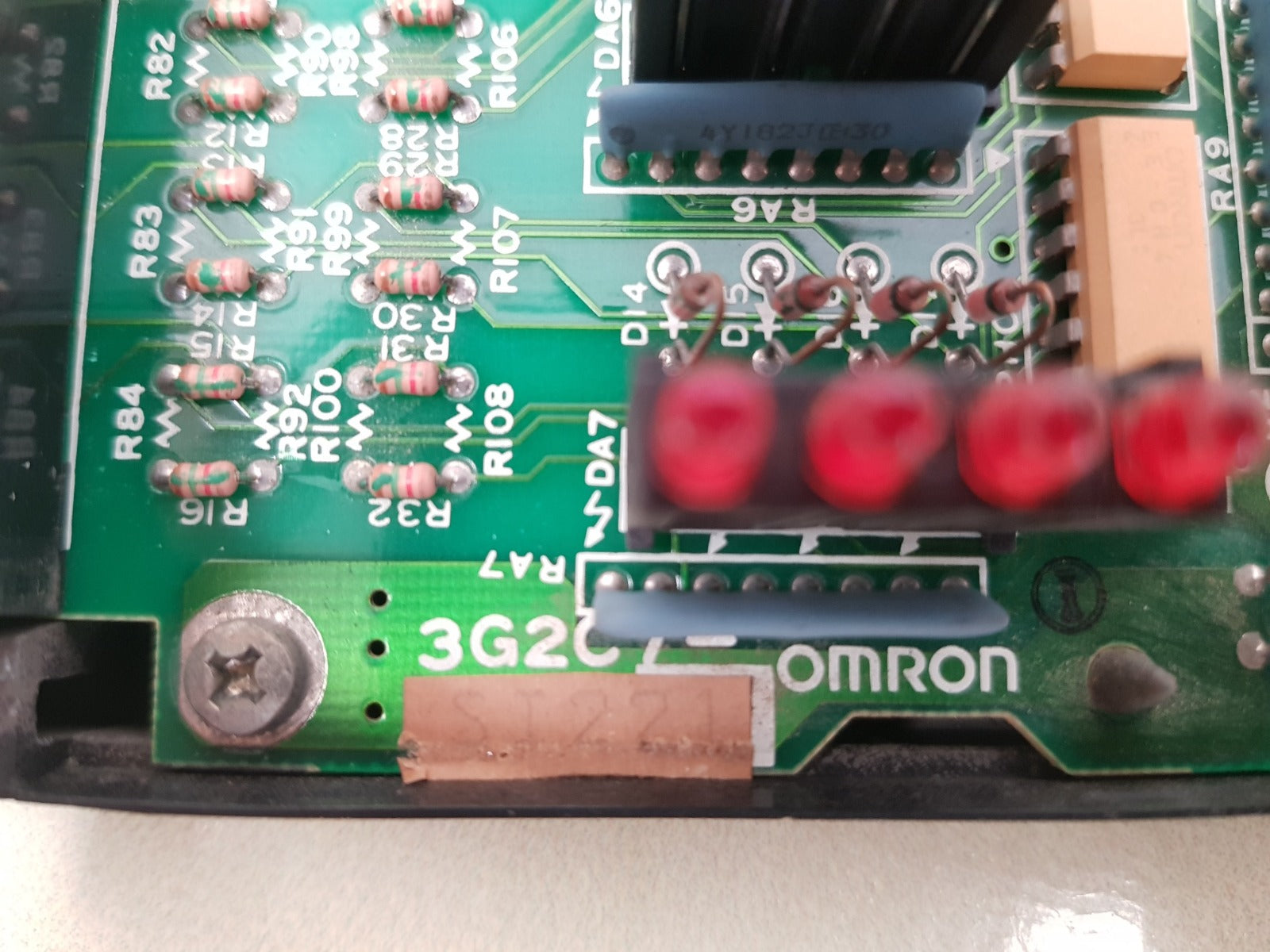 Omron c20-si221 3g2c7-si221 i/o unit 24vdc 7ma 