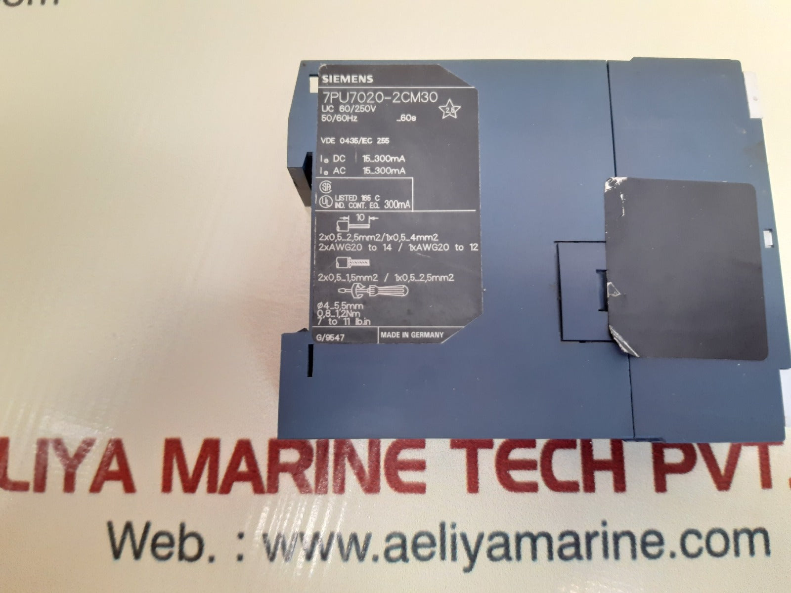 Siemens 7pu7020-2cm30 time relay