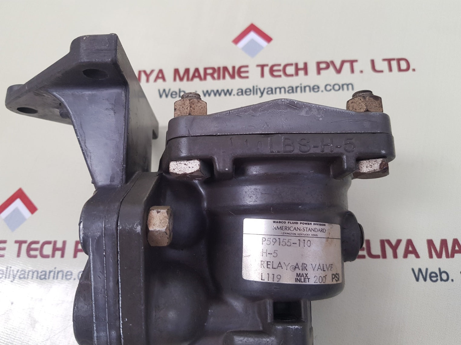 American-standard p59155-110 relay air valve 200psi