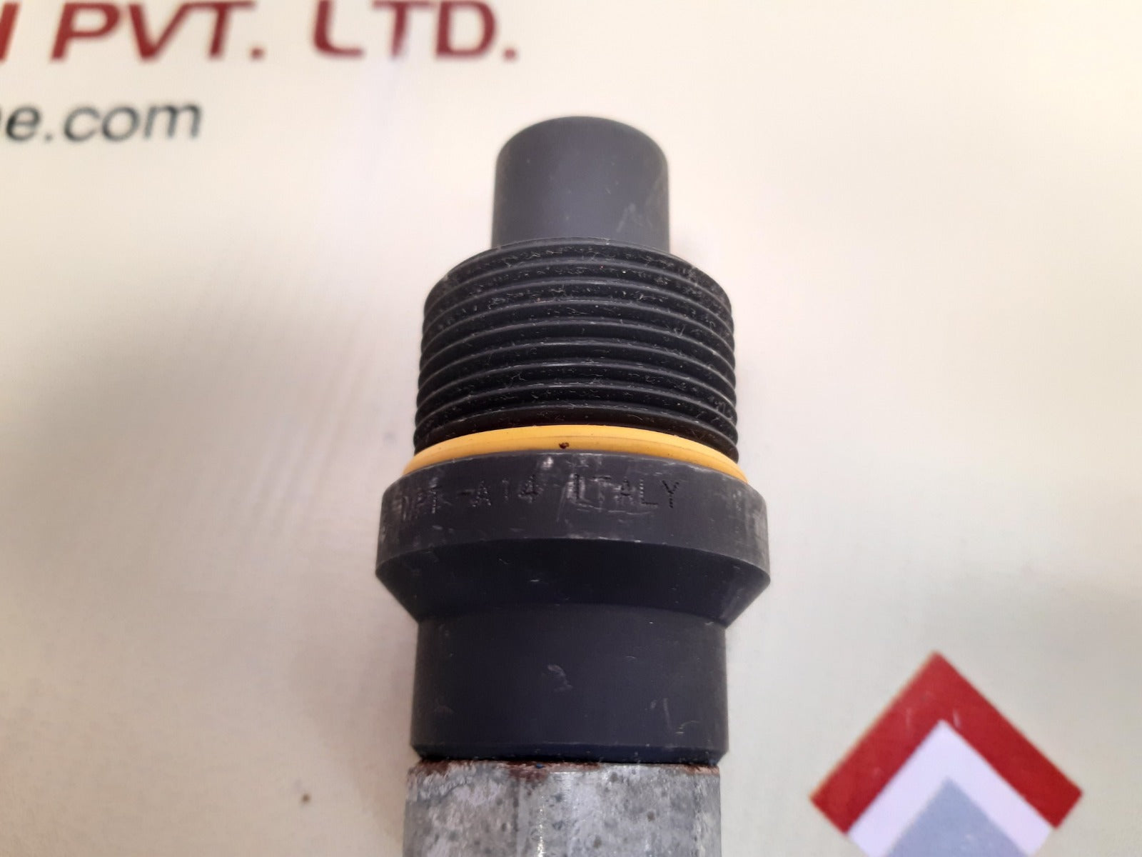 Stucchi m-vep9p 3/8 npt a 14 hydraulic quick disconnect coupler 