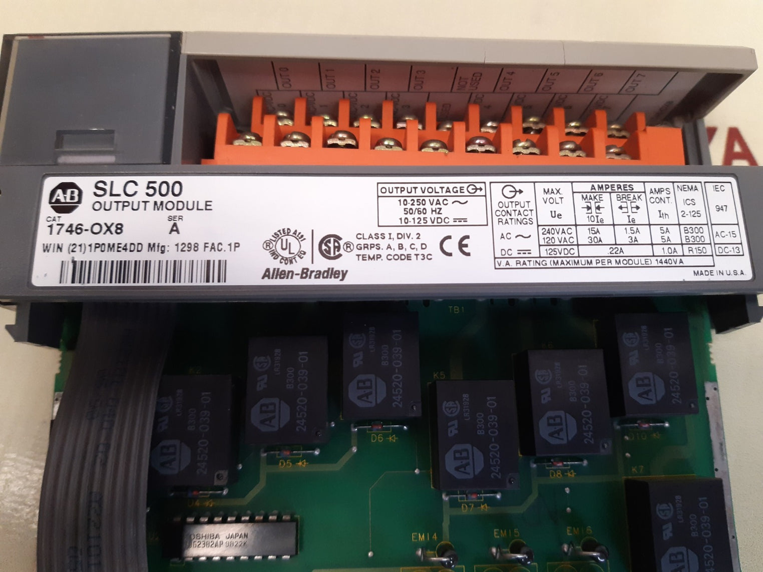 Allen-bradley 1746-ox8 ser.a slc 500 output module