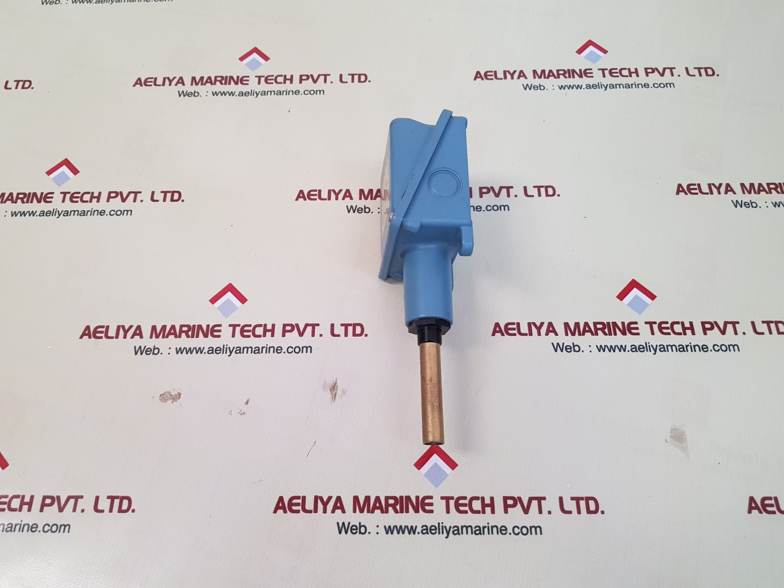 United electric b100120 temperature switch Aeliya Marine Tech®