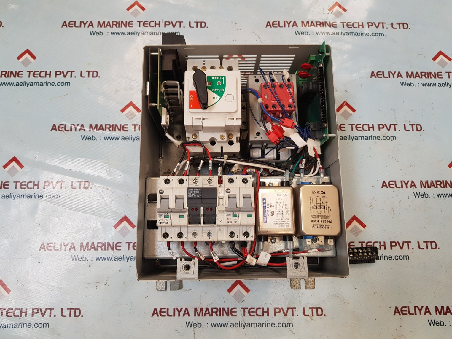 Allen-bradley 2094-xl75s-c2 series a line interface module