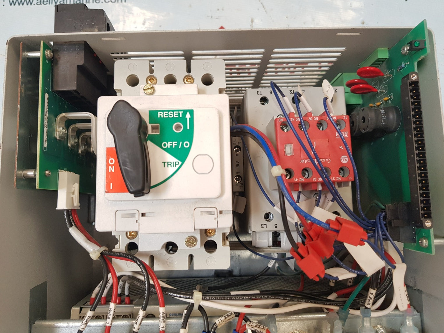 Allen-bradley 2094-xl75s-c2 series a line interface module