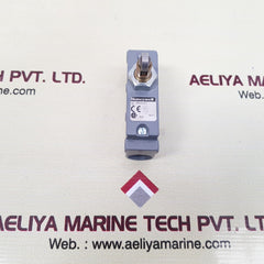 Honeywell bze9-2rq8pg enclosed switch 