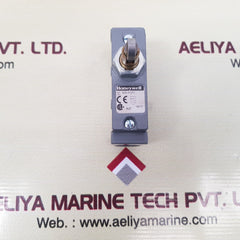 Honeywell bze9-2rq8pg enclosed switch 