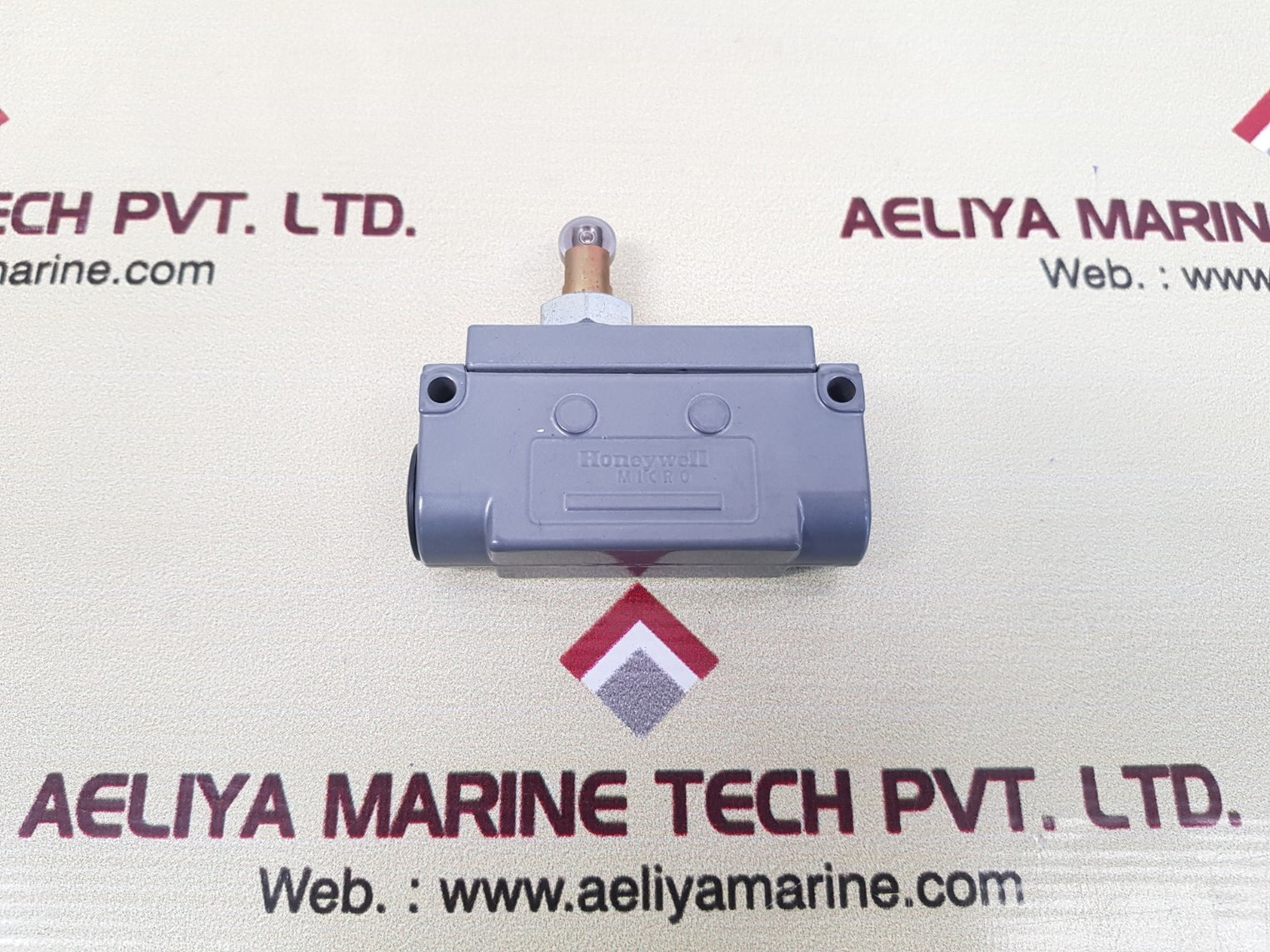 Honeywell bze9-2rq8pg enclosed switch 