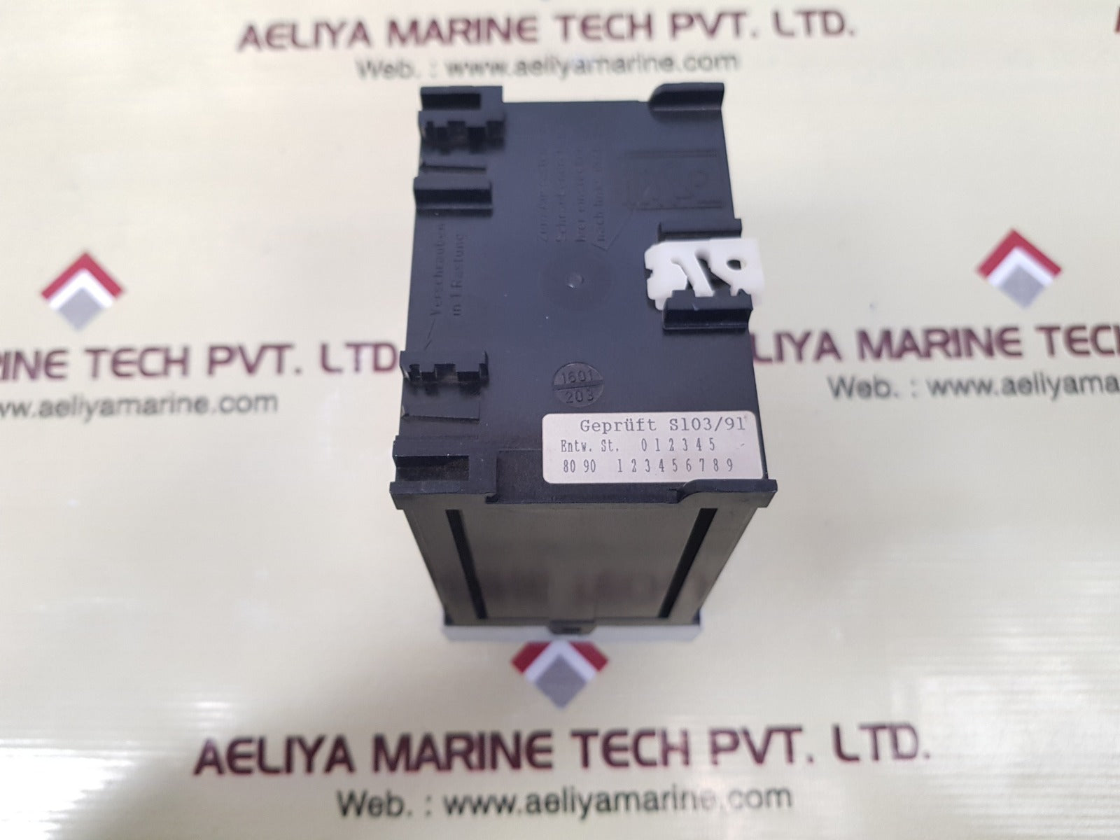 Siemens 3Wx3156-3Jj10 Capacitor Unit For Drop-off-delay Of Undervoltage Release