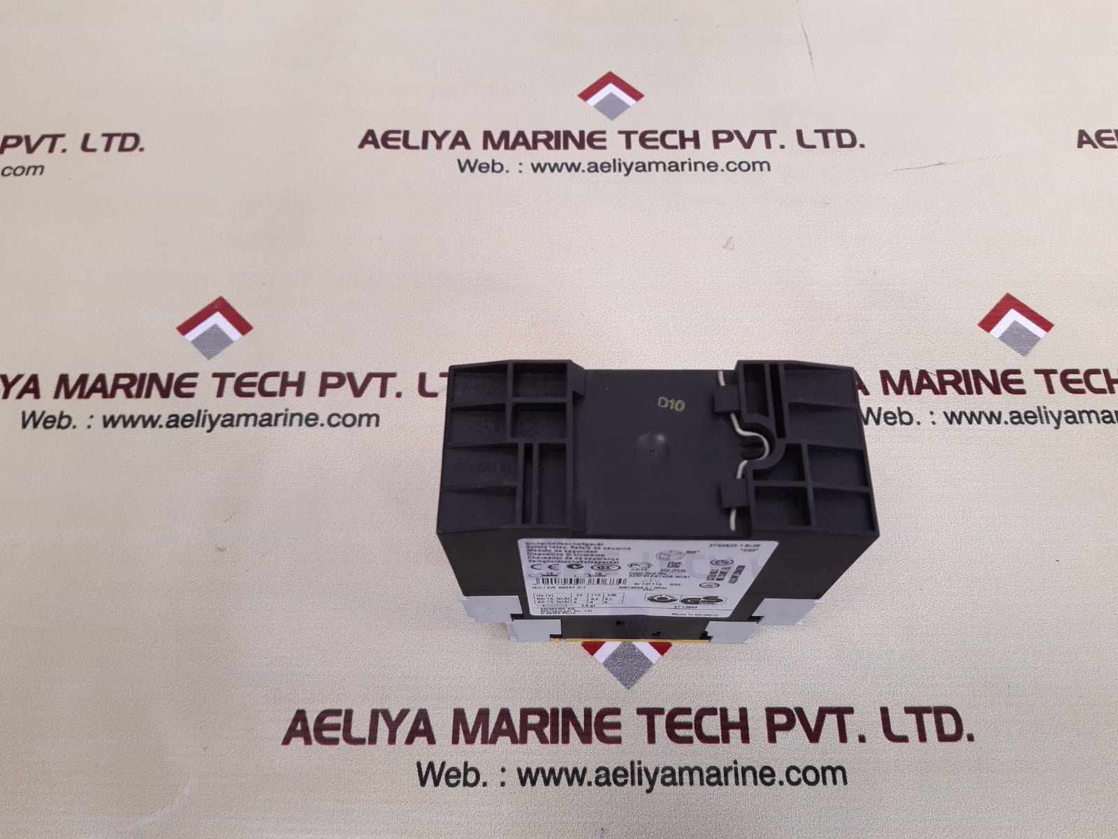 Siemens 3Tk2825 1Al20 Safety Relay