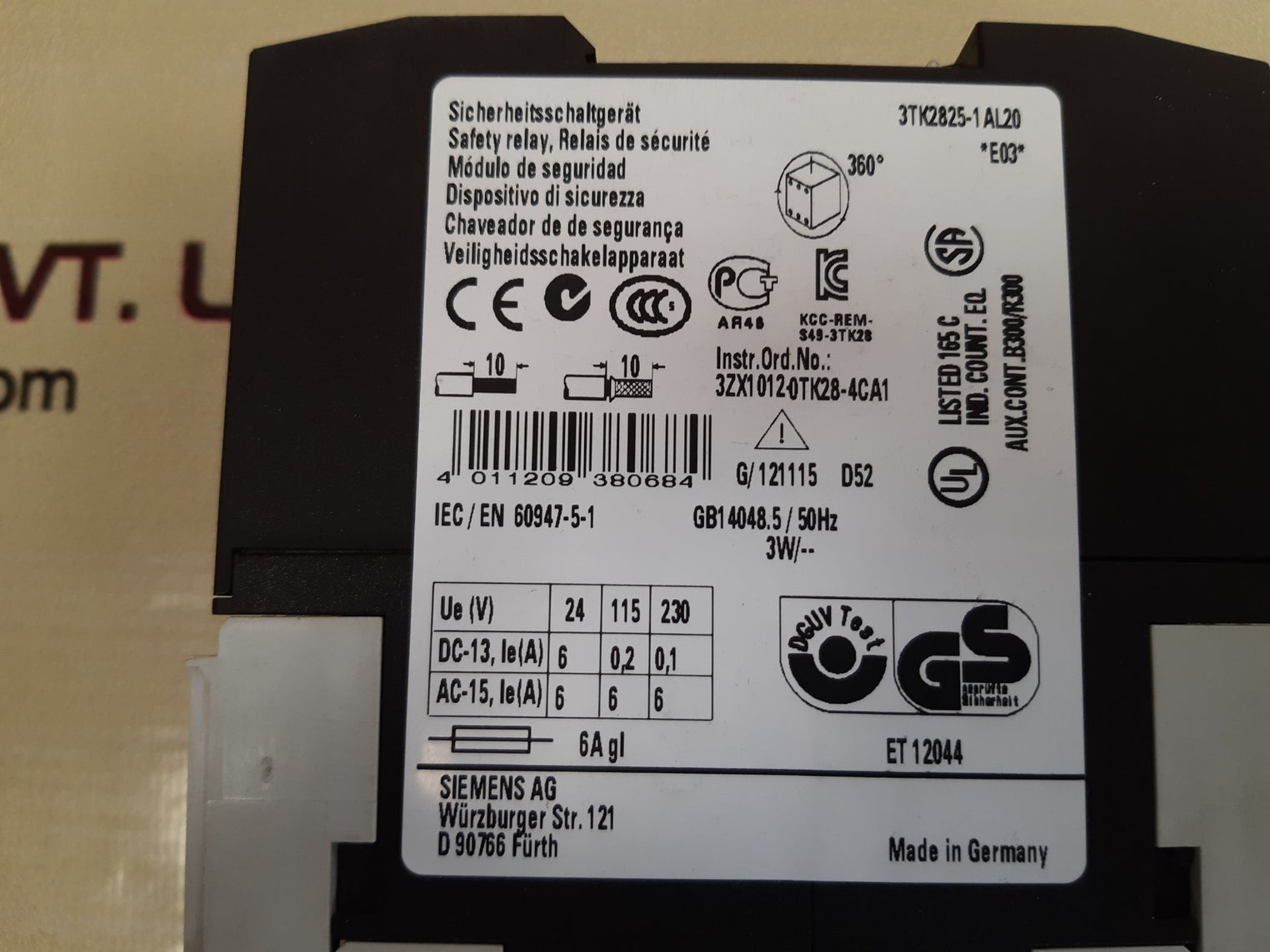 Siemens 3Tk2825 1Al20 Safety Relay