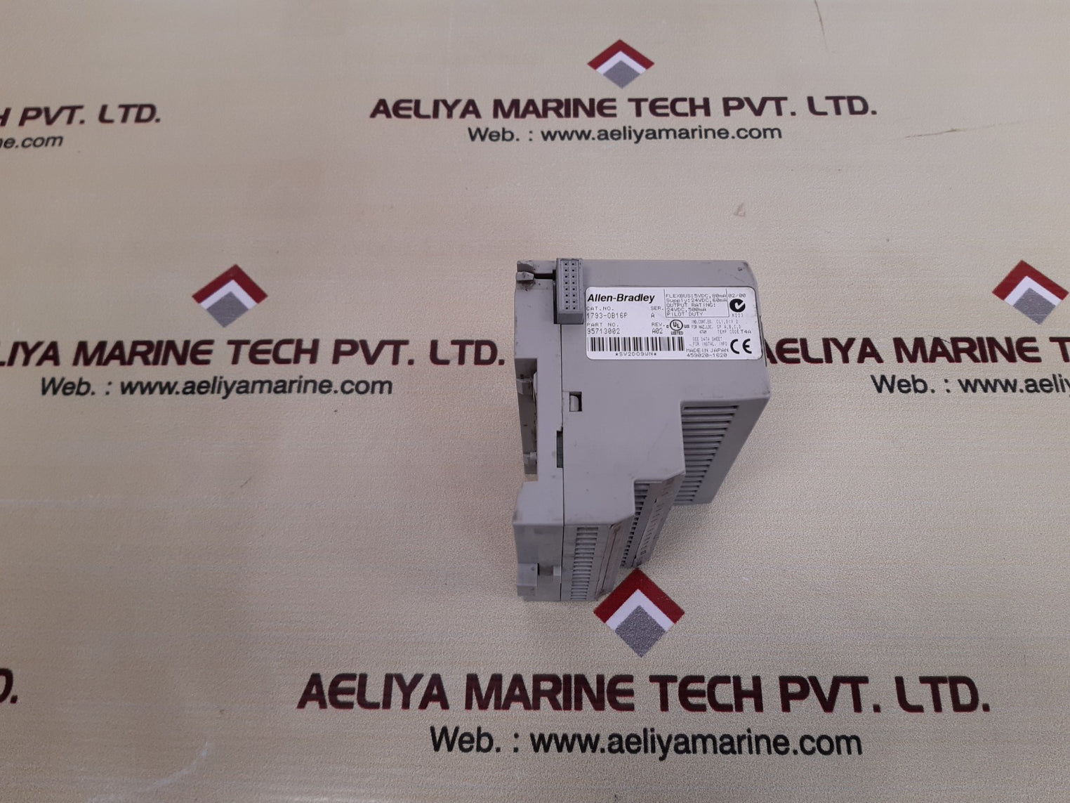 Allen-bradley 1793-ob16p ser a output module 