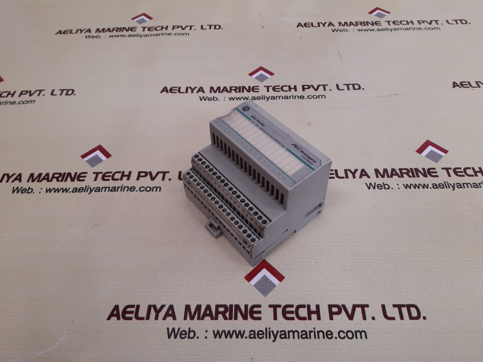 Allen-bradley 1793-ob16p ser a output module 