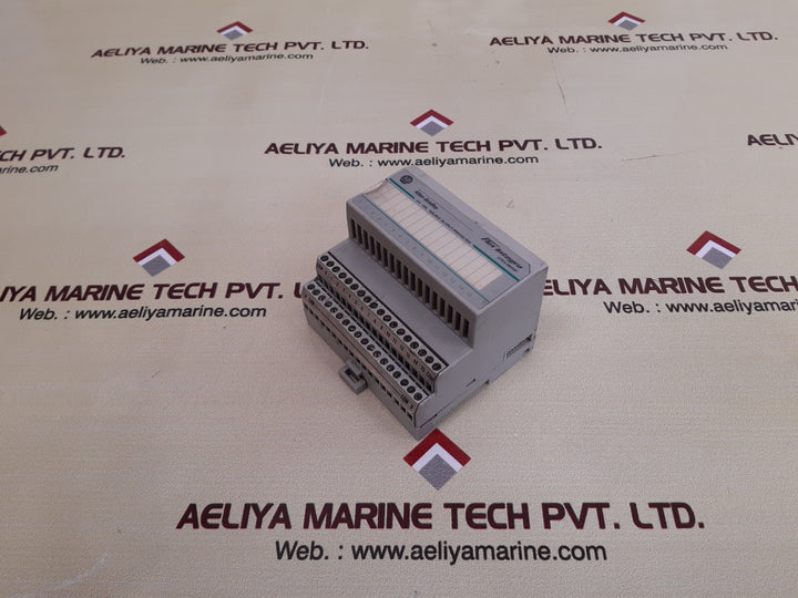 Allen-bradley 1793-ob16p ser a output module 