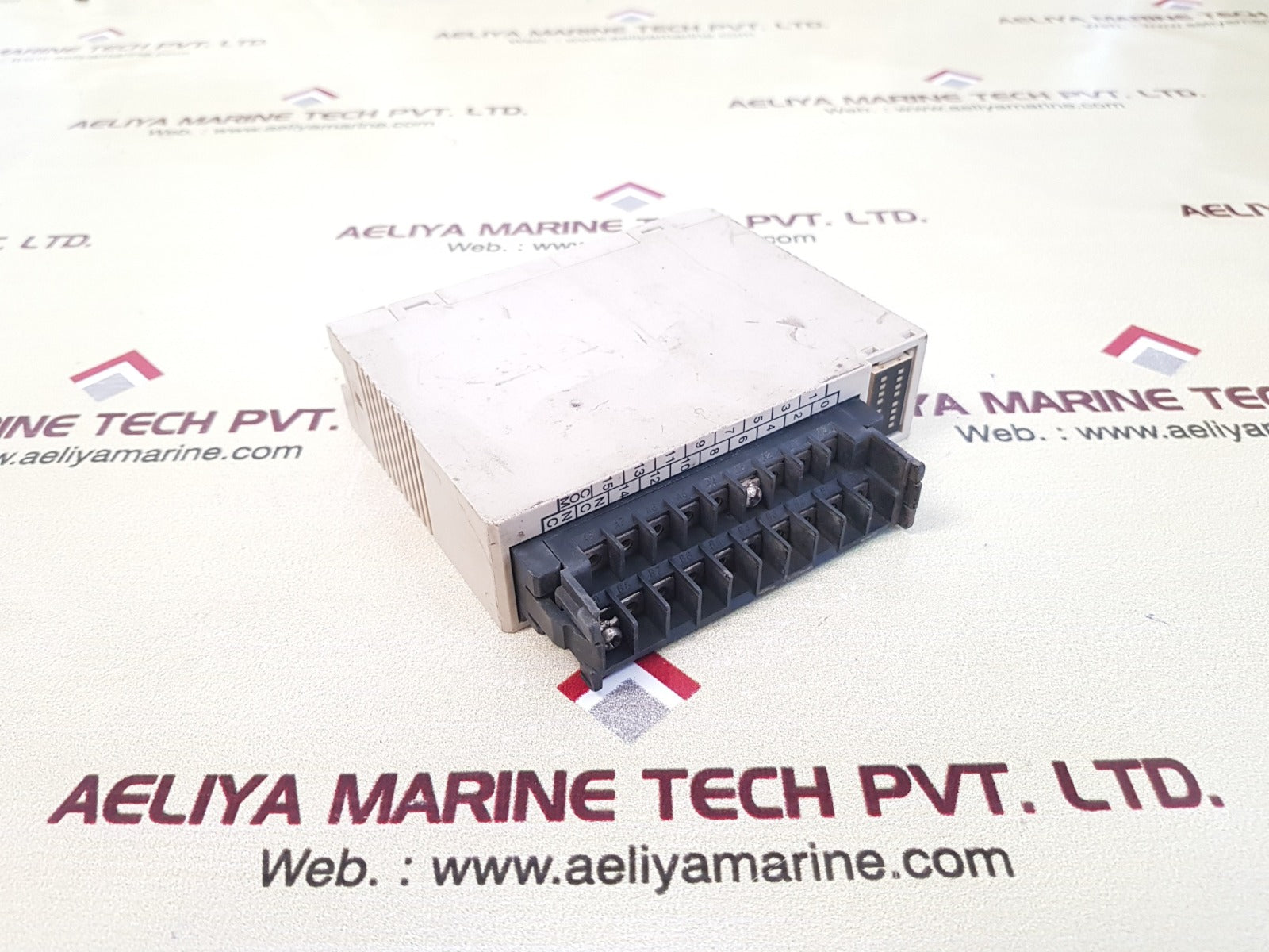 Omron c200h-id212 input unit 24vdc 7ma